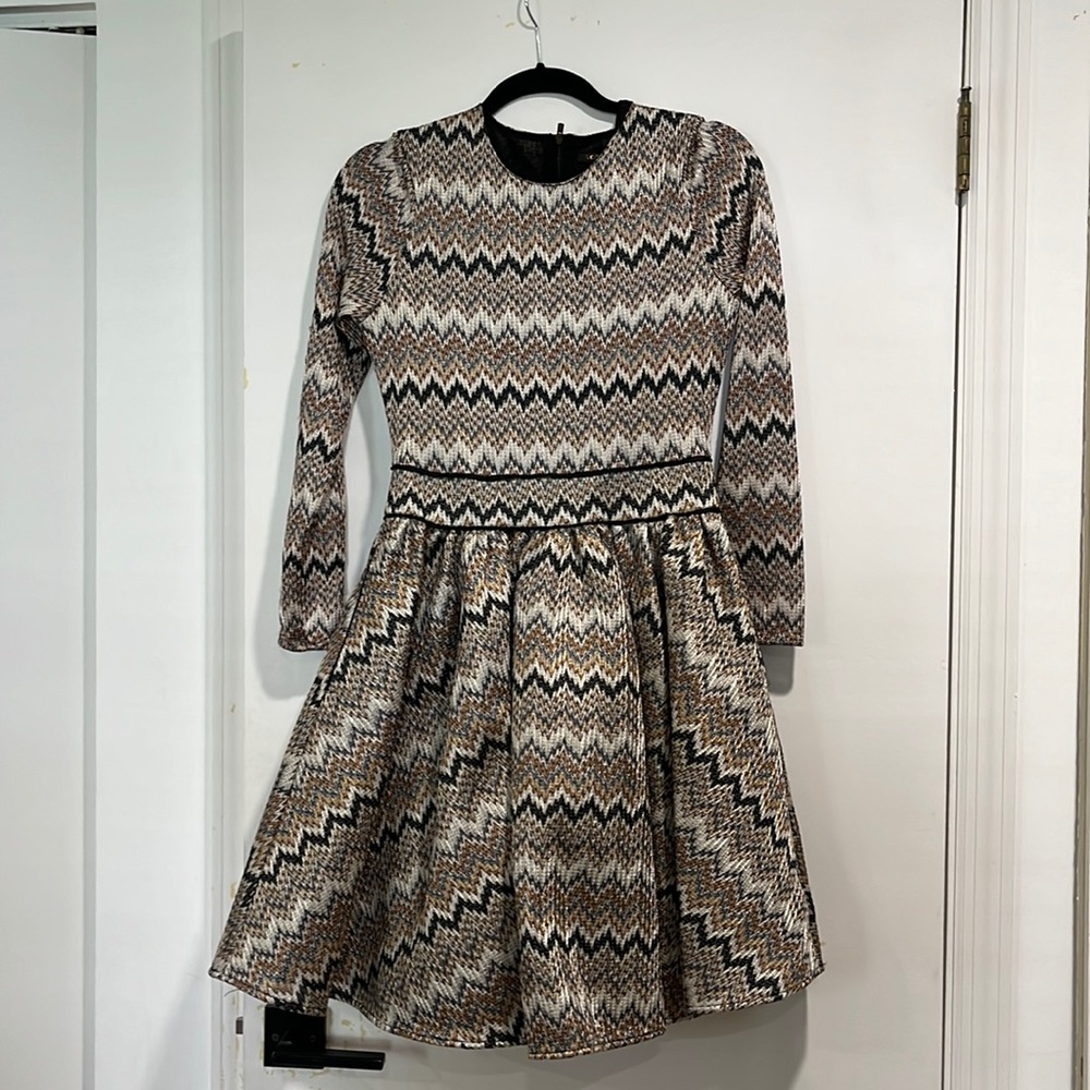 Maje (missoni like) size 3 (med) flirty dress
